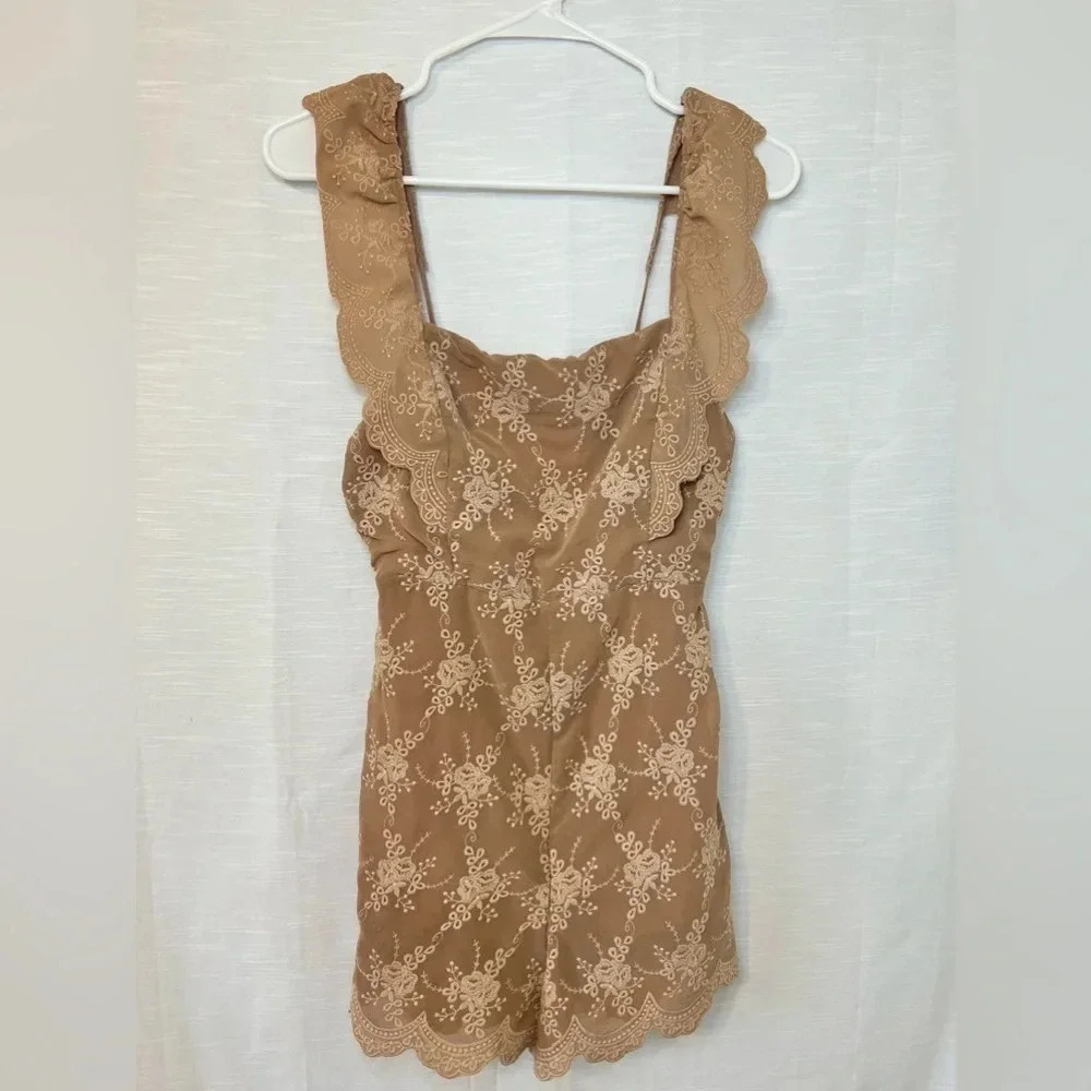 Lush Blush Lace Ruffle Romper Small - Picture 4 of 10